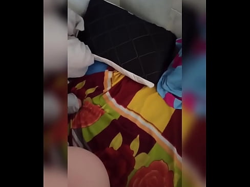 ❤️ Mwenzangu anakaa peke yake nyumbani kwa sababu mume wake anaenda likizo na mimi huchukua nafasi hiyo kumlamba na kumjaza maziwa. ❤️❌  ️❤